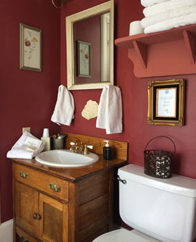 Inn At The Canal Bed & Breakfast Chesapeake City Екстериор снимка