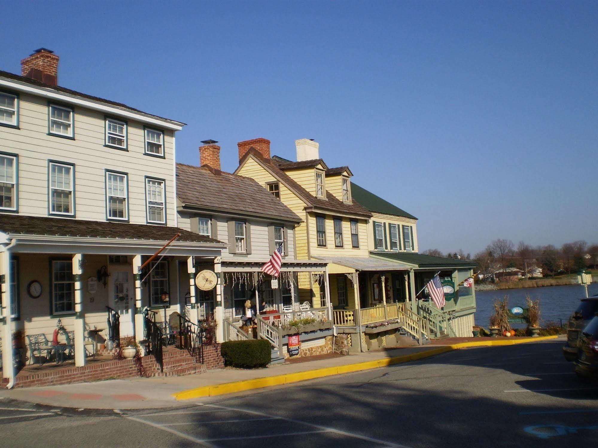 Inn At The Canal Bed & Breakfast Chesapeake City Екстериор снимка